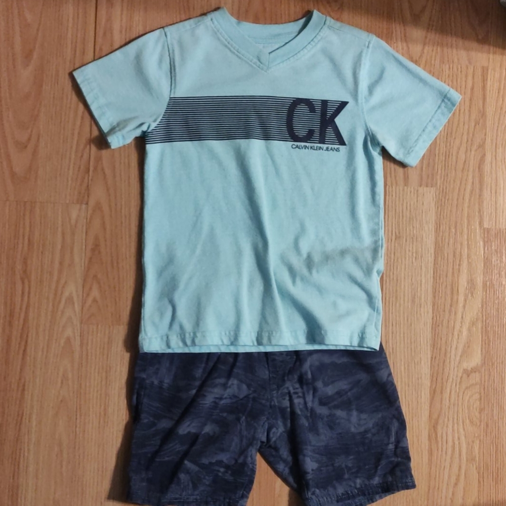 Calvin Klein set 4t